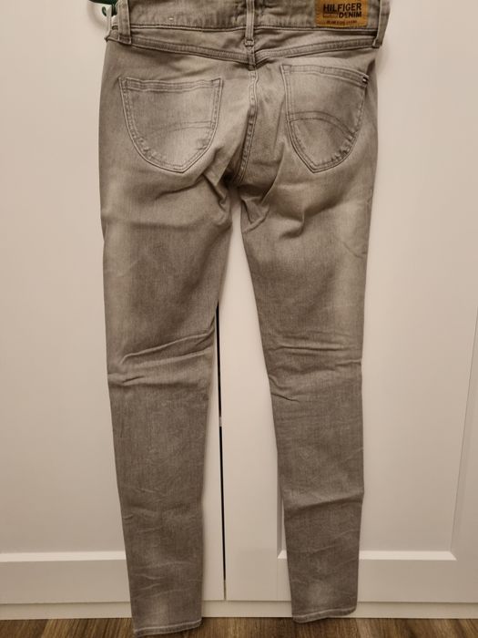 Jeansi Tommy Hilfiger skinny gri XS