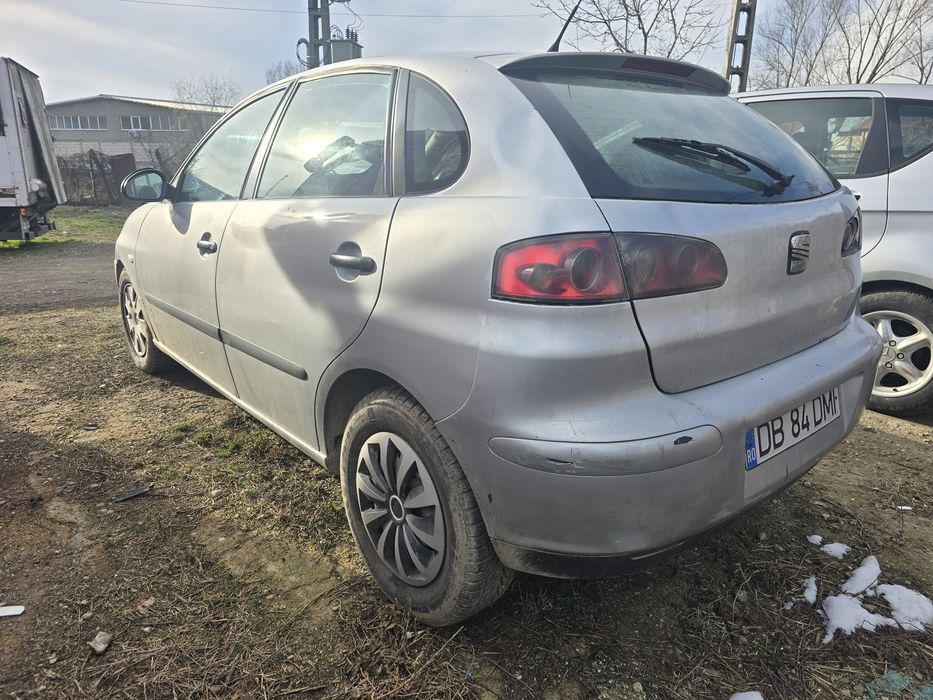 Vând sau dezmembrez Seat Ibiza