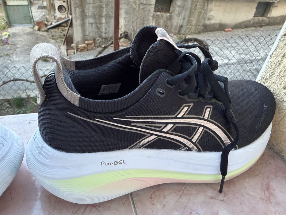 Оригинални ASICS PureGEL . Носени 1 път запазени са много !