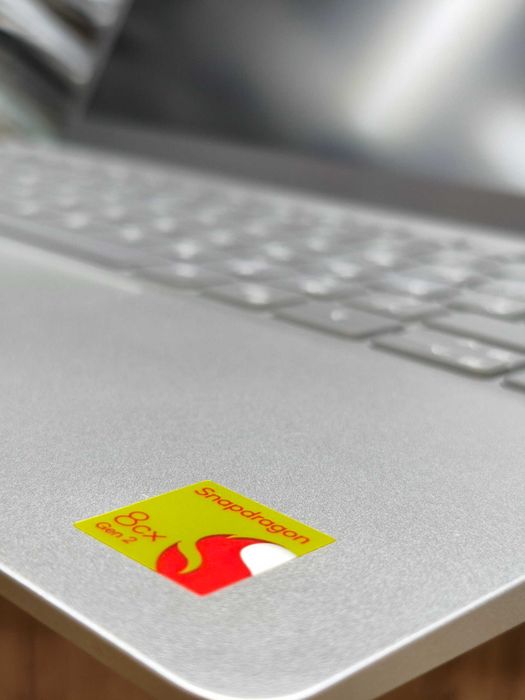 Dell inspiron 14 snapdragon 8 CX Gen Long Battery LifeTime