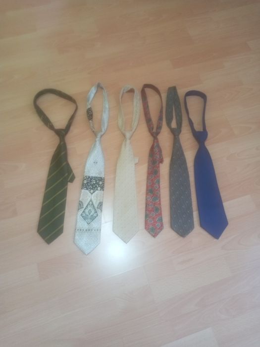 Продам галстуки мужские
