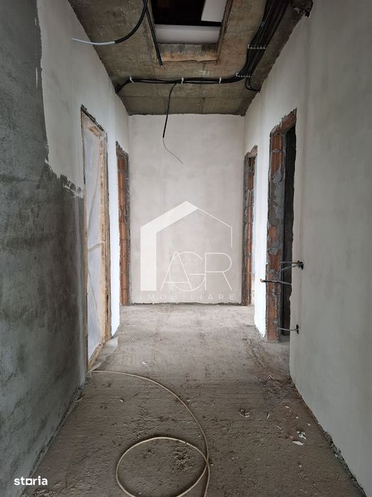 Casa cu 4 camere, parter, Paulesti