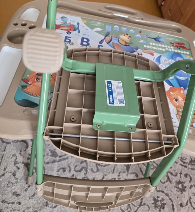 Столик со стульчиком