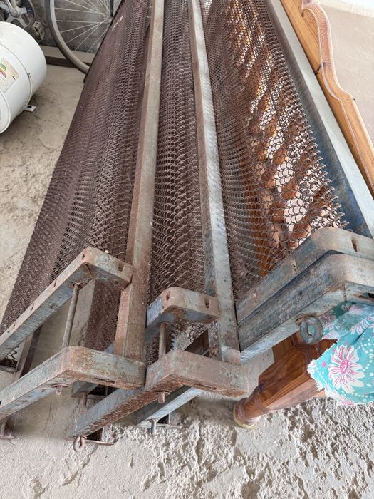 Кровать пружинная, советская, б/у, металлическая, в отличном состоянии