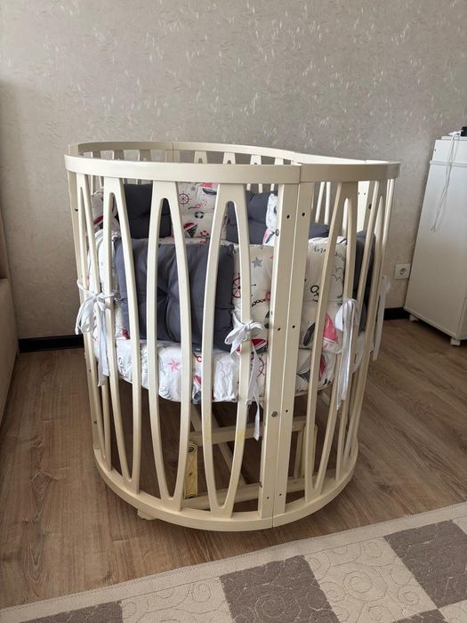 Детская кровать с матрацем