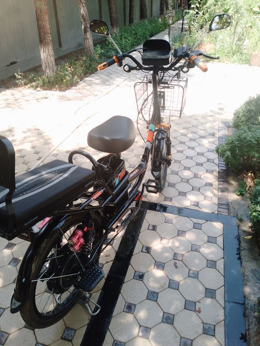 Elektro skutur velo