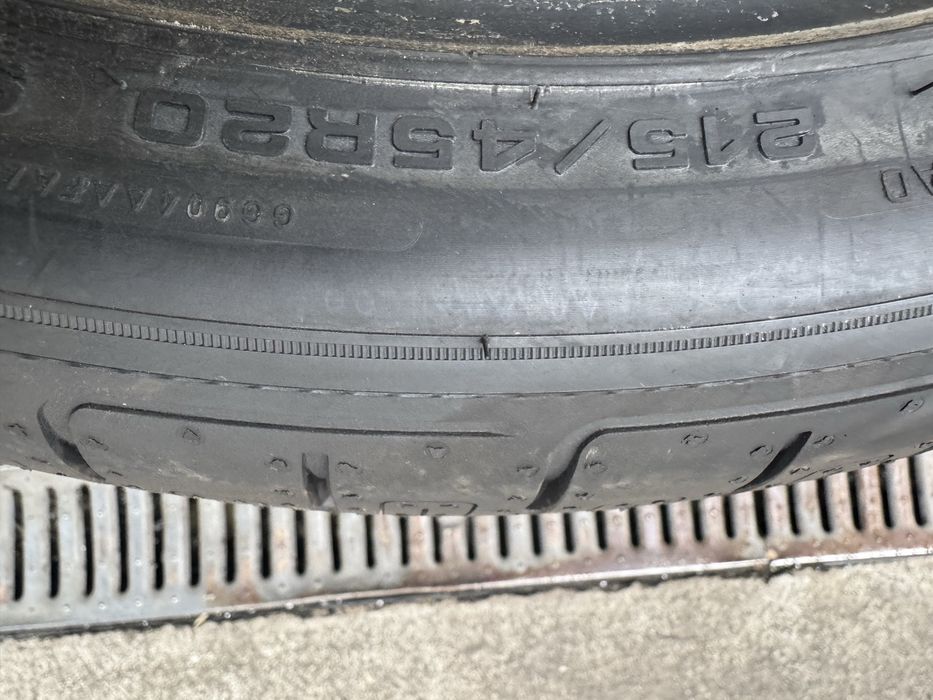 4 anvelope noi 215/45R20 GoodYear EfficientGrip Performance