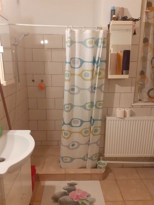 Casă de vănzare cu livada de pomi fructiferi!