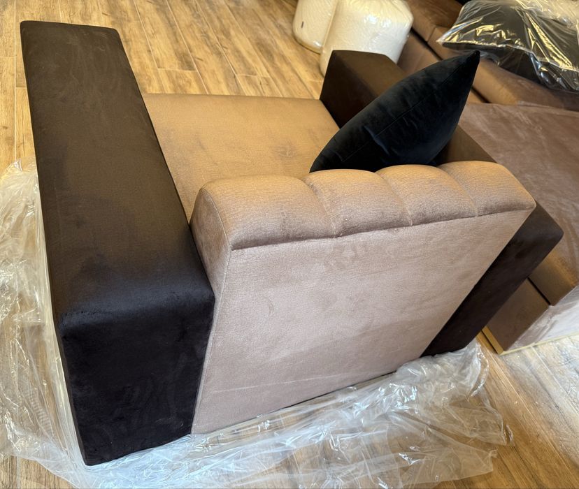 Vand fotoliu masiv nou