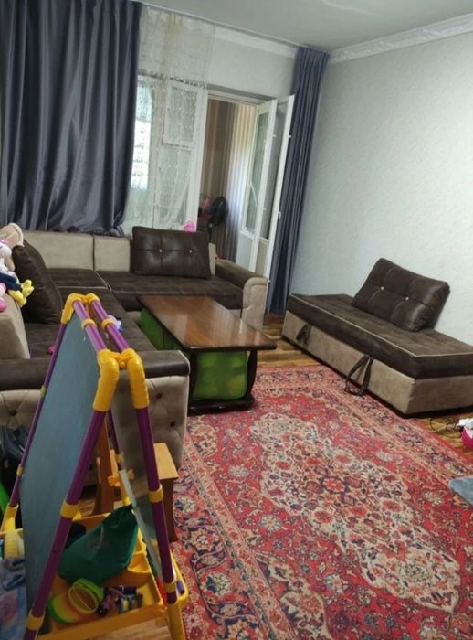 Продаётся 3/4/4 Чирчик Навои