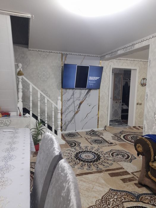 Частный мансардный дом