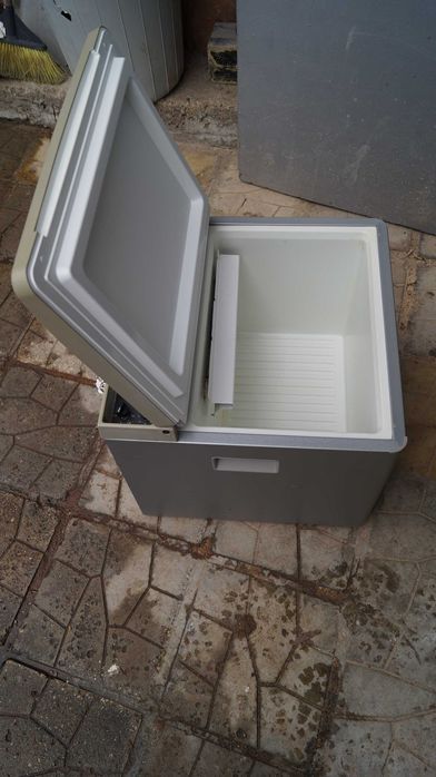 Мобилен хладилник за къмпинг - на ток или газ DOMETOC RC1200EGP