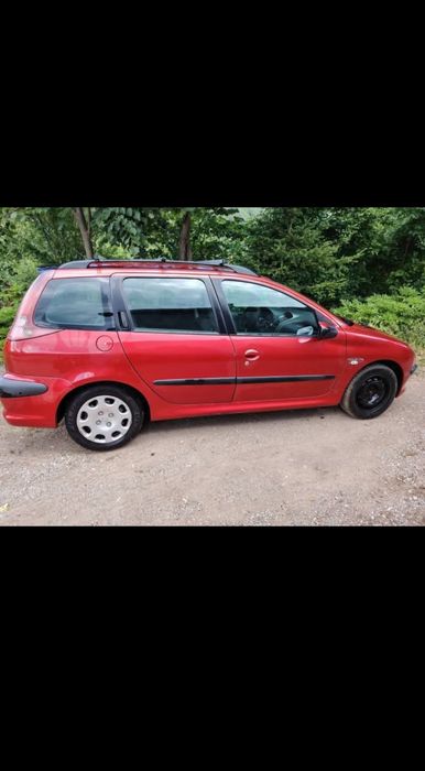 Продавам Пежо 206