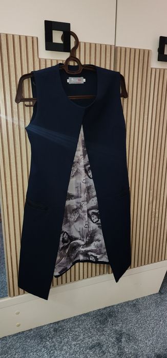 Одежда платье для девушек и женщинам.