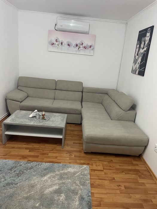 Colțar ca nou stare excelenta