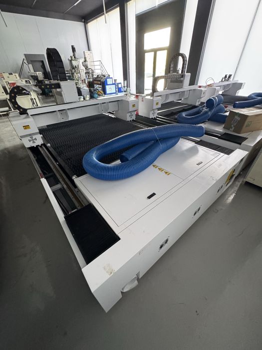 Лазер ускунаси 1500Вт источник Raycus