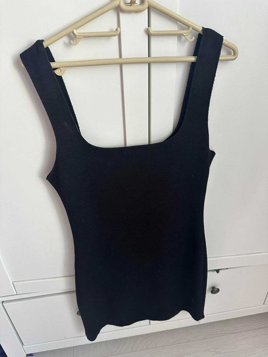 Къса еластична черна рокля Zara, размер Л