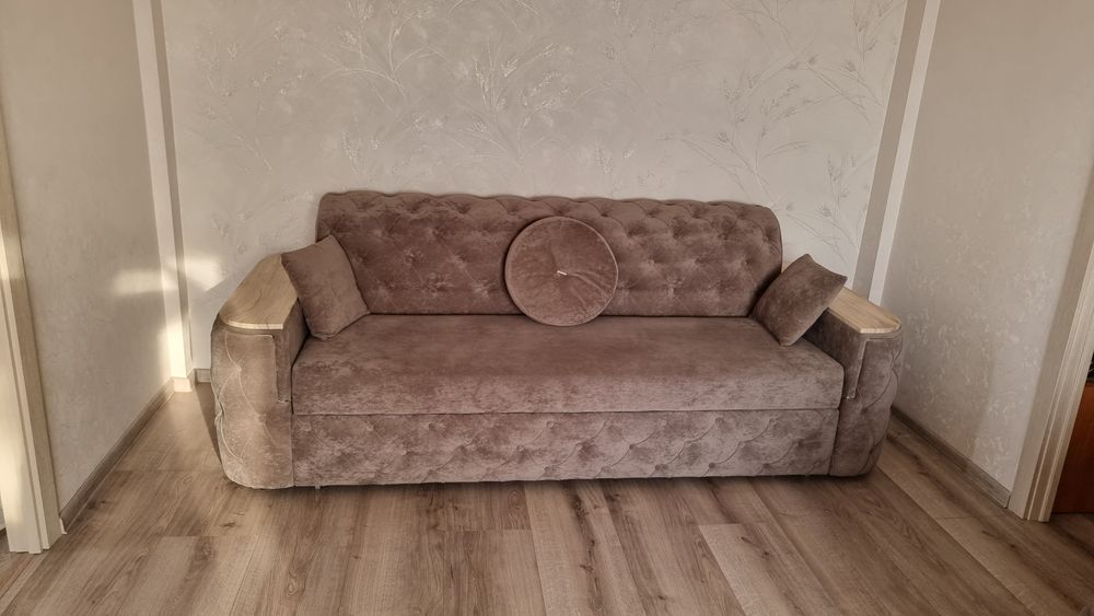 Продаются Два Дивана