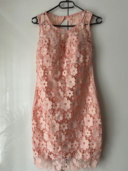 De vânzare rochie de dama