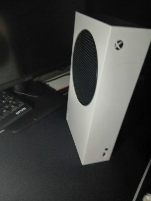 Xbox Series S 512gb +2 contolare
