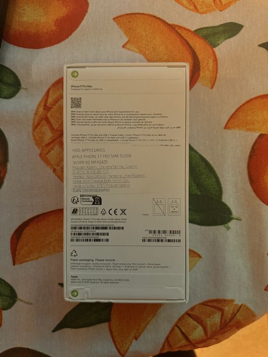 Vând Iphone 17 pro max 512gb