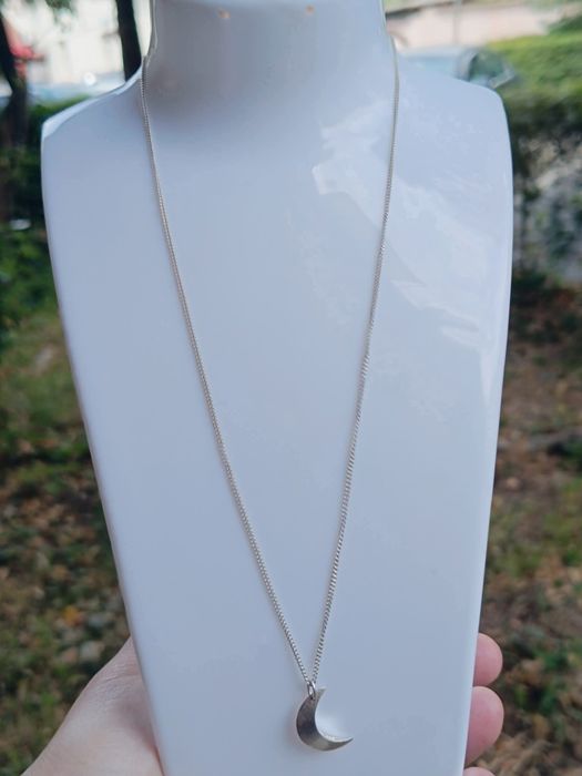 Colier/lant argint 925, cu pandantiv de argint 925 cu o semiluna, JK