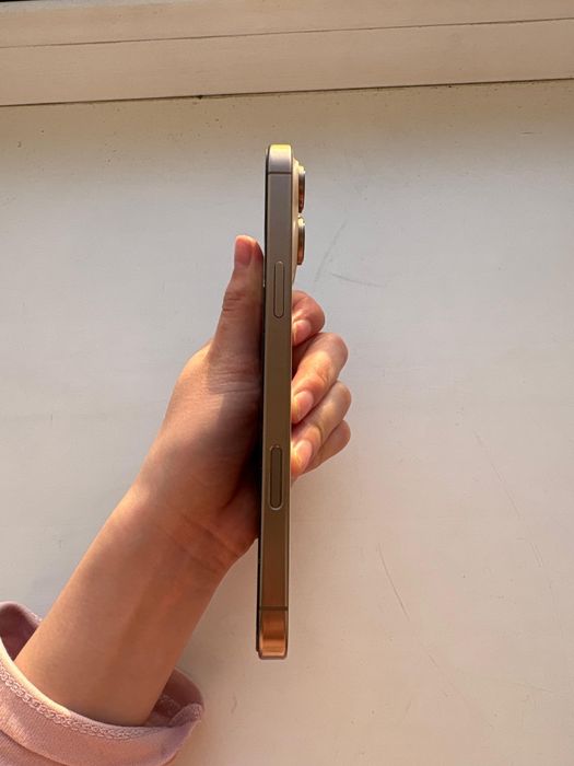 Продам iphone 16 pro max 256gb gold