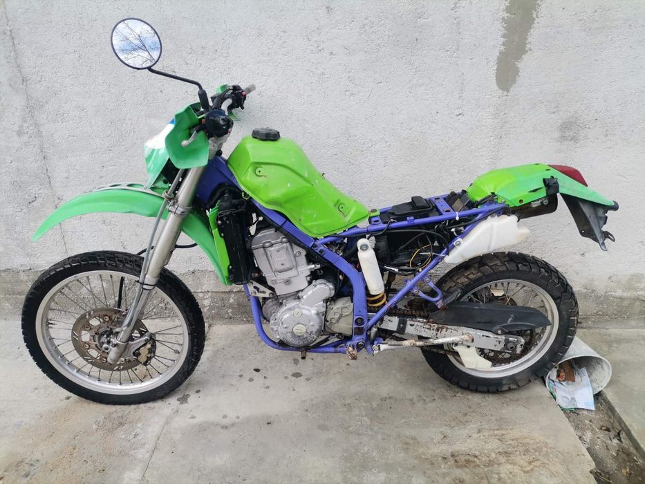 Само на части Kawasaki klx 650