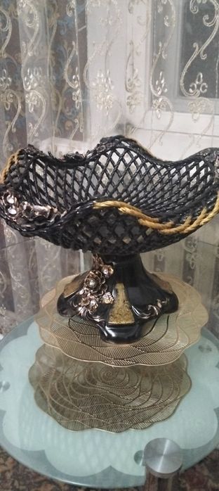 Продам шикарную большую вазу