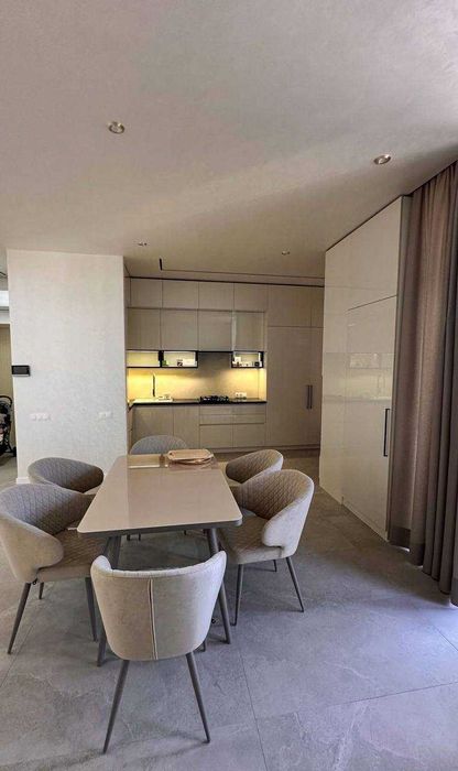 Успейте! Срочно сдаётся 2-ком квартира Алмазар сити центр города