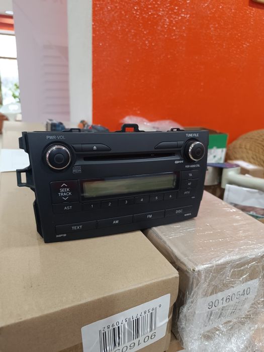 Продам магнитолу Тойота Каролла е150