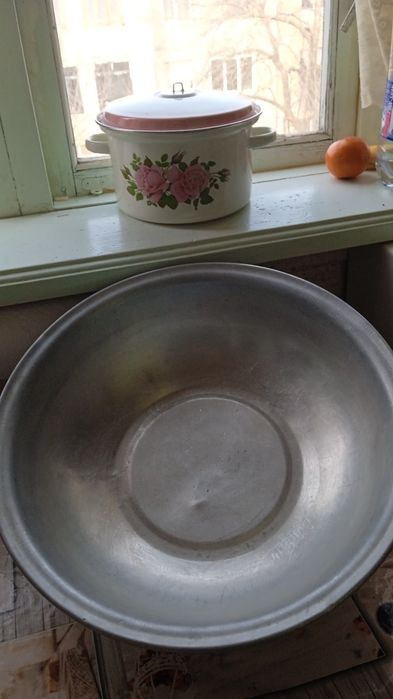 Посуда советская кухонная кастрюля и таз