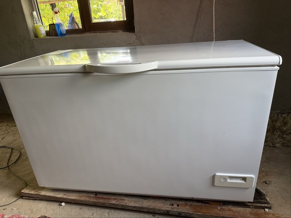 Lada frigorifica zanussi 400 litri