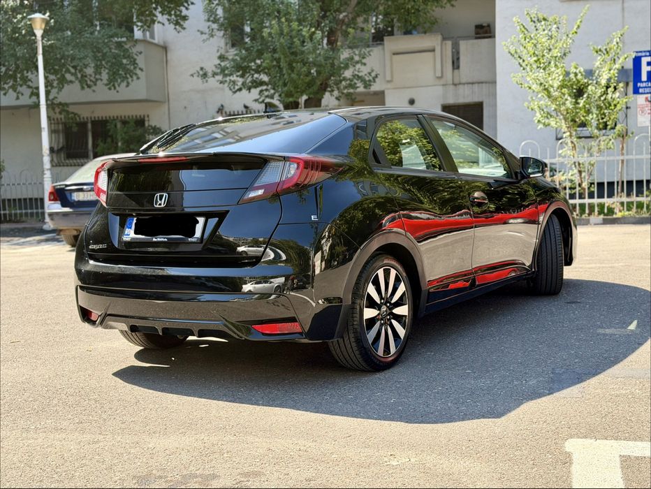 Honda Civic FK2 generatia IX 1.8 automata