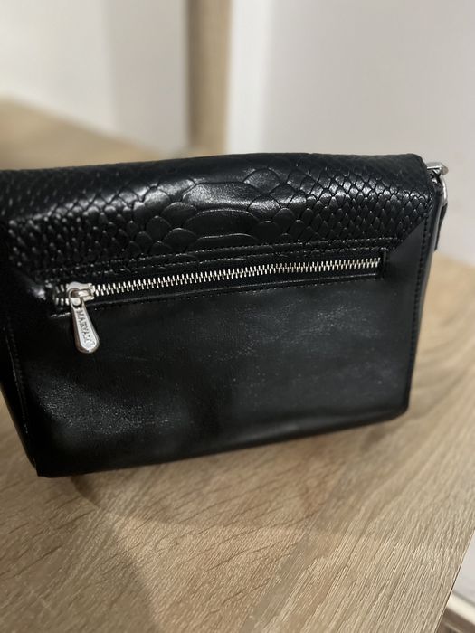 Продам кожаные сумки