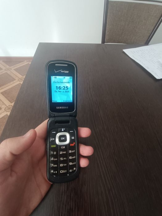Продаю перфектум cdma телефон с номером