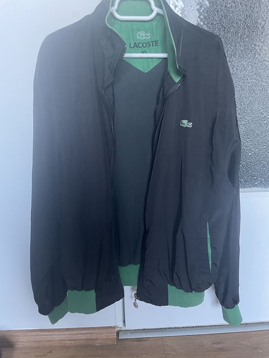 geaca lacoste ,marimea XL