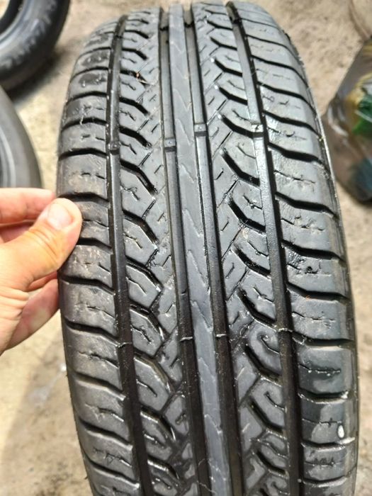 Продам  автошины    185.65.R15