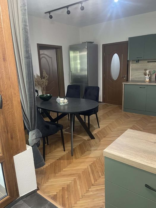 Дава се под наем Тристаен апартамент в Пловдив, Гагарин - 70 кв.м за 598.23 € - Снимка #1