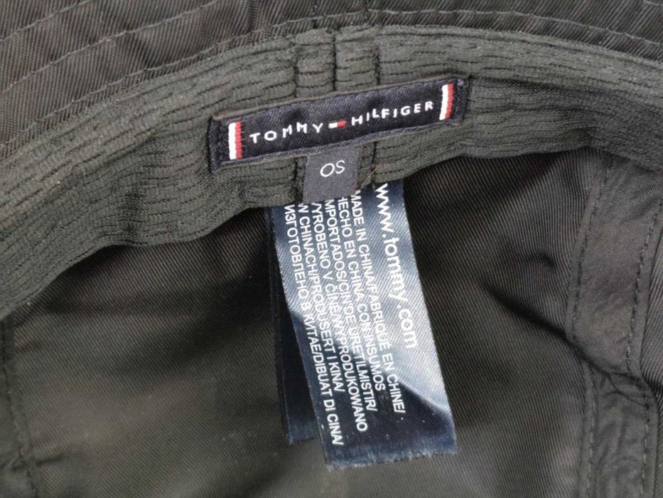 Нова оригинална шапка идиотка Tommy Hilfiger