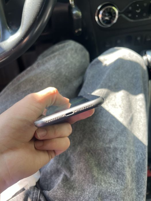 Iphone 11 128gb акб 72% не вскрывался