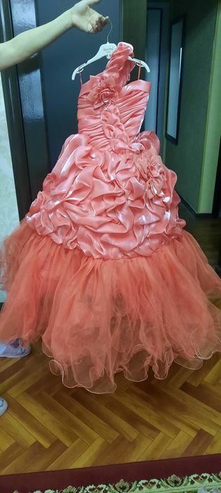 Платья для девочек