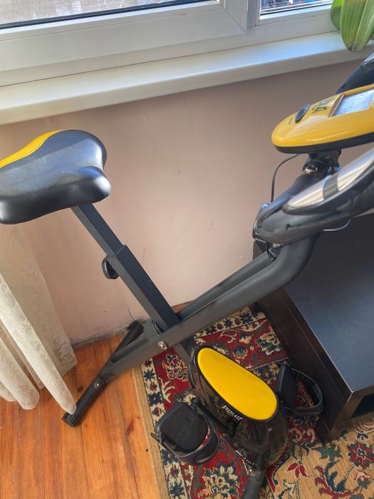 Велоергометър , дигитален дисплей