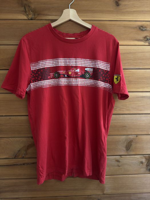 мъжка тениска FERRARI Men's T-Shirt with Graphic 1 Ferrari F1 T-Shirt. Official Licensed Product