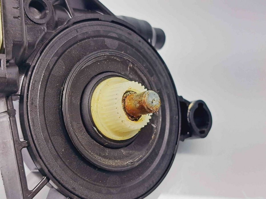 Motoras geam dreapta fata Skoda Octavia 3 (5E3) [Fabr 2012-2020] 5Q095
