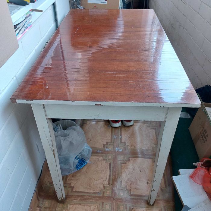 Продам стол кухонный