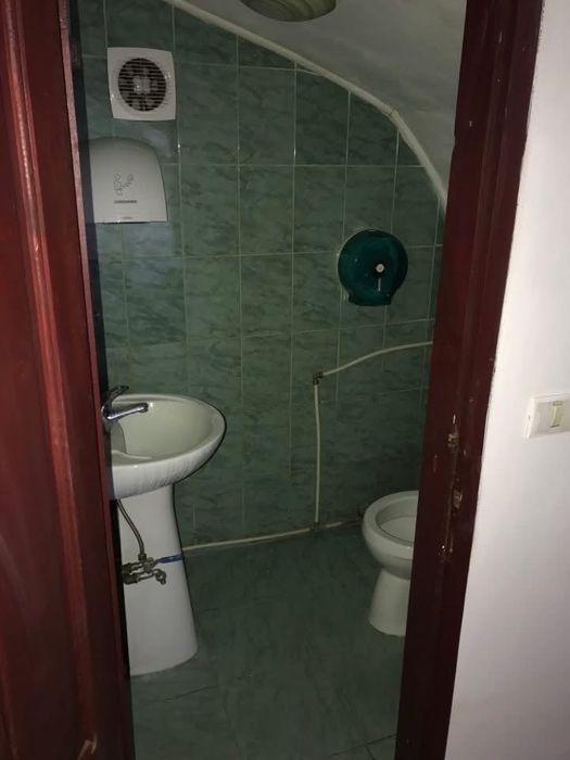 Inchiriez spatiu comercial bulevardul revolutiei centru primarie