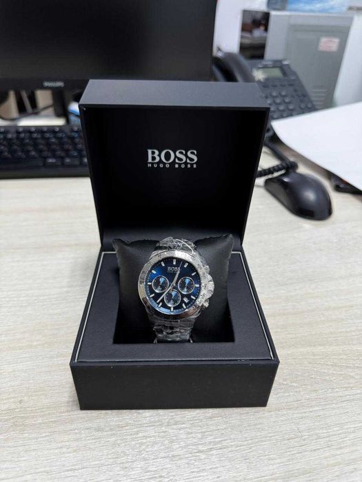 Новые! Оригинал! Мужские Часы HUGO BOSS сталь