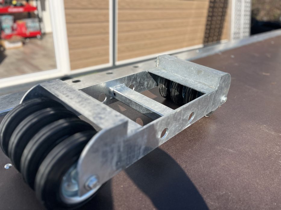 Помощна количка за пътна помощ