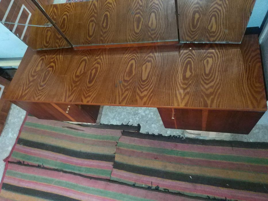 Продаю Трельяж. Б/у. Советского производства